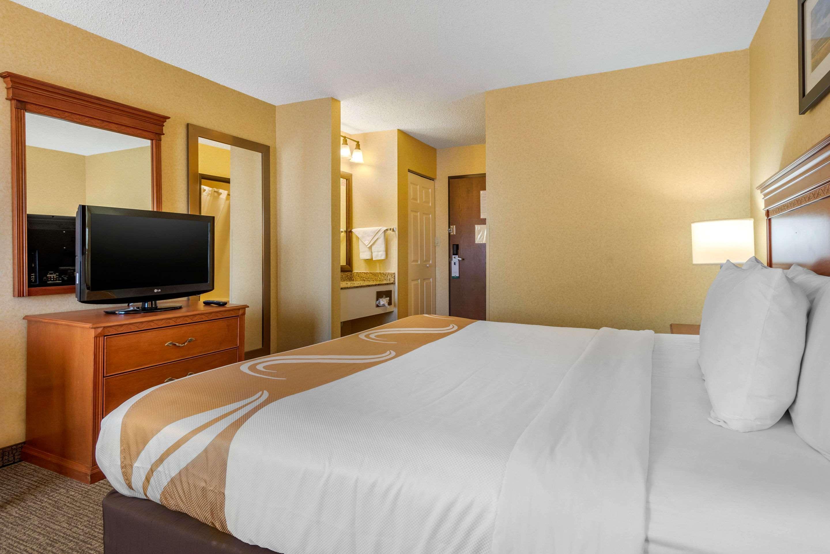 Quality Inn I-25 Pueblo Bagian luar foto
