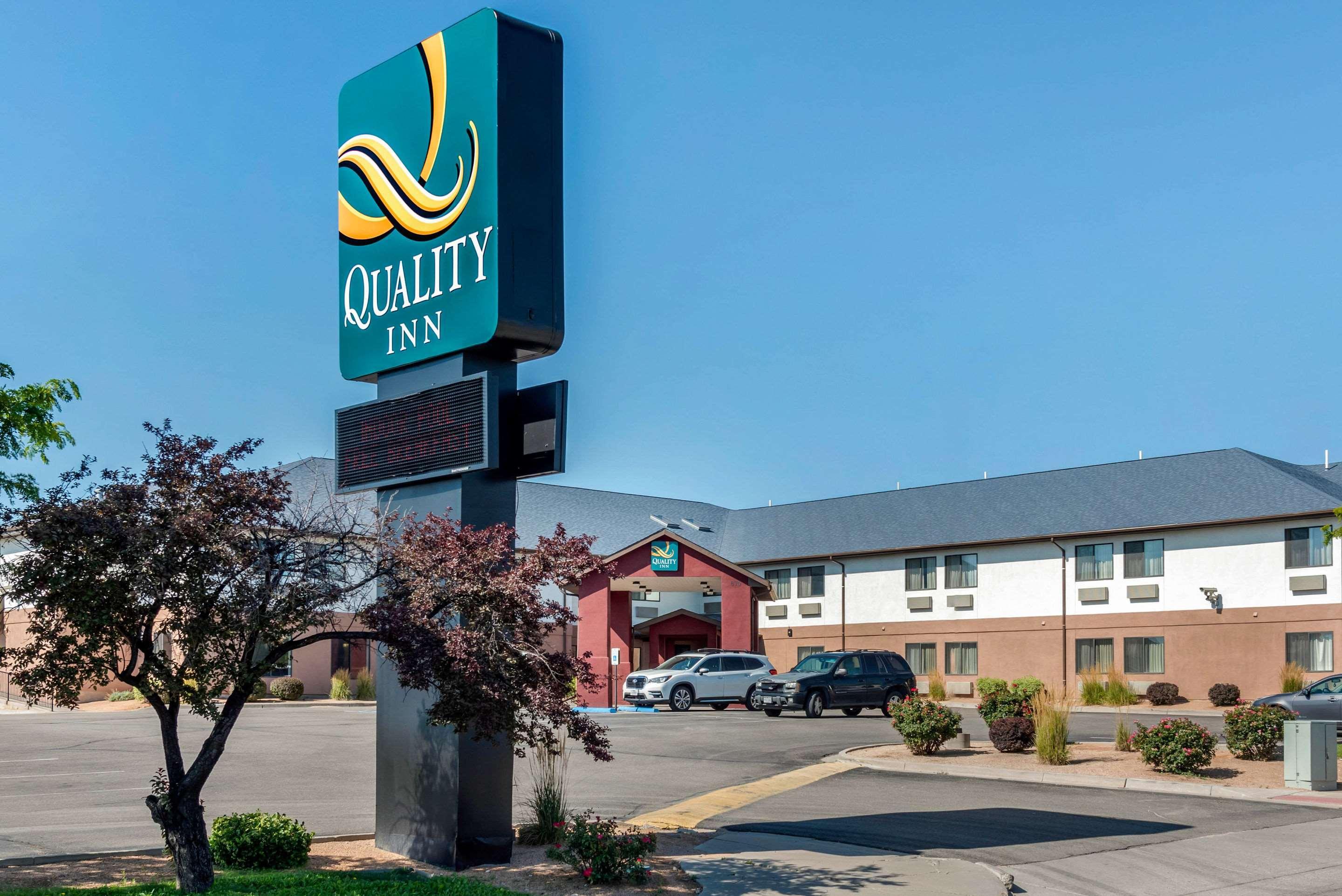 Quality Inn I-25 Pueblo Bagian luar foto