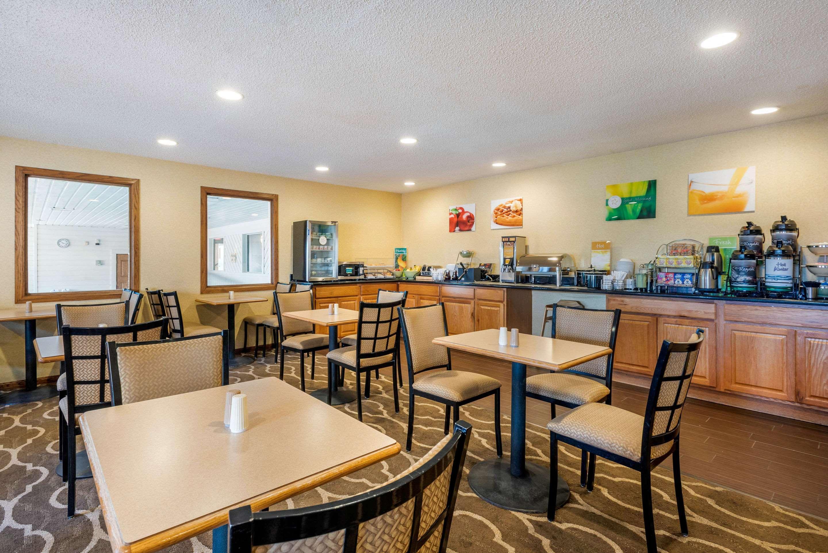 Quality Inn I-25 Pueblo Bagian luar foto