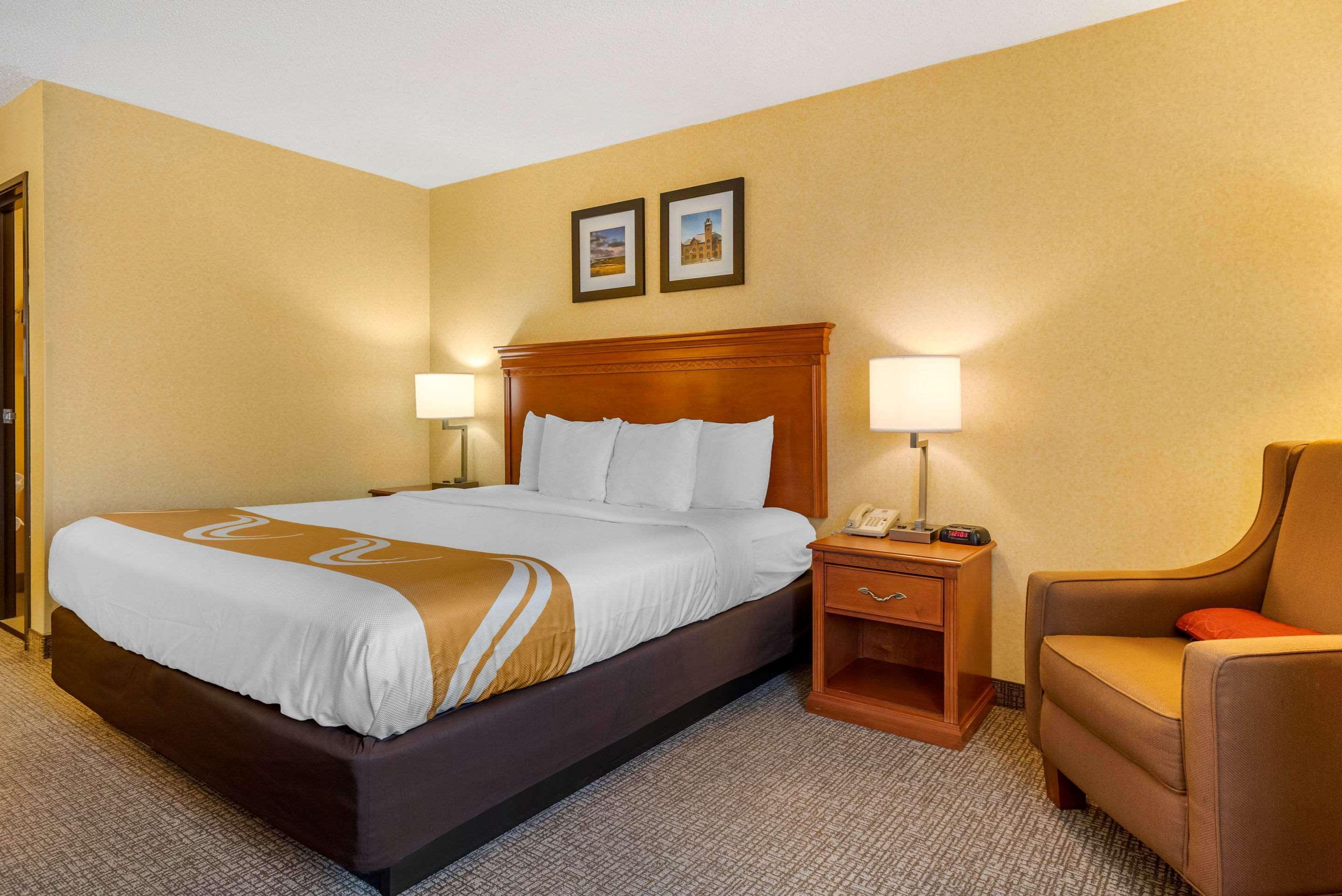 Quality Inn I-25 Pueblo Bagian luar foto