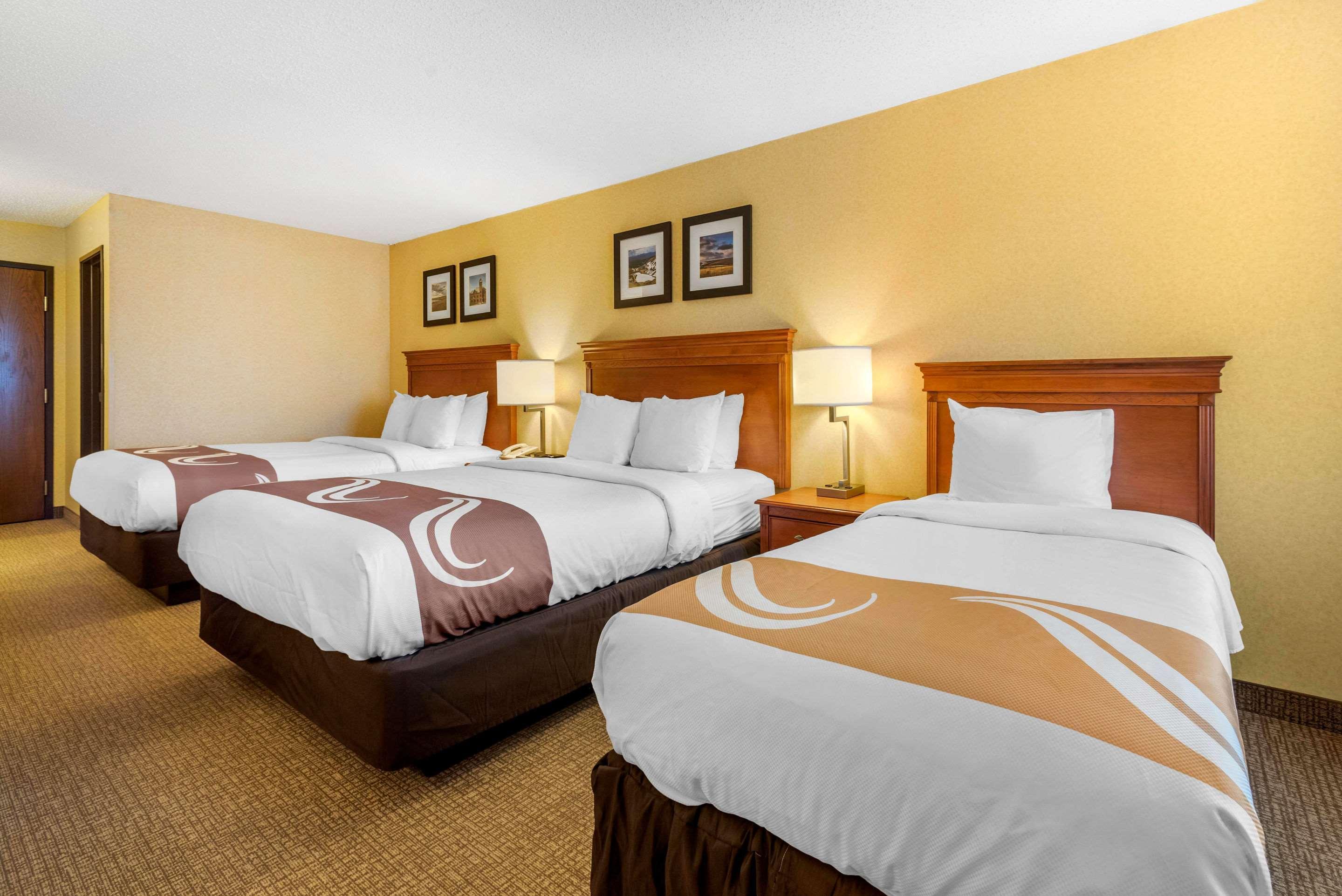 Quality Inn I-25 Pueblo Bagian luar foto
