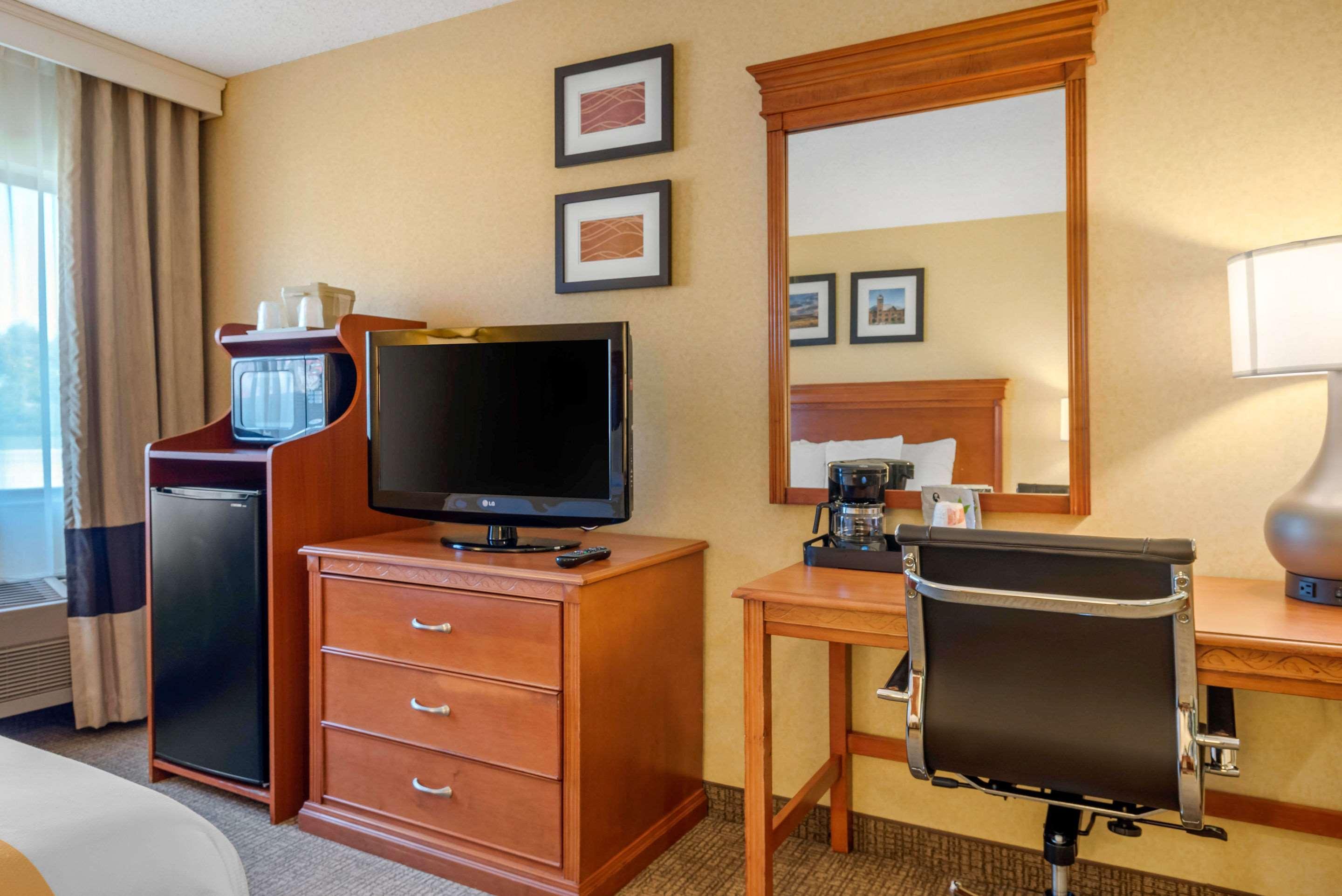 Quality Inn I-25 Pueblo Bagian luar foto
