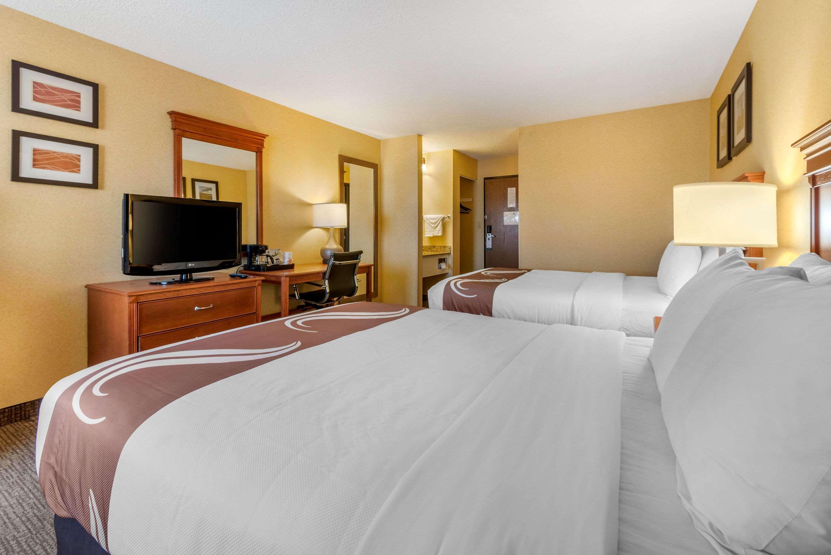 Quality Inn I-25 Pueblo Bagian luar foto